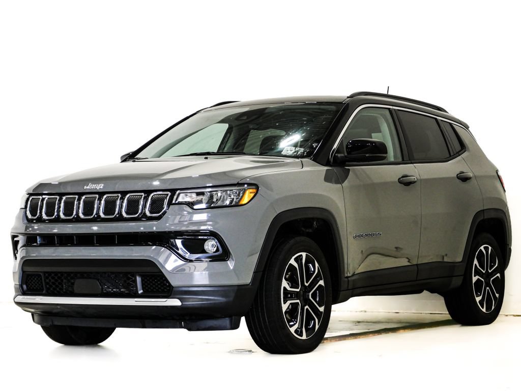 Used 2022 Jeep Compass Limited w/ Sun and Sound Group AWD/4WD image 3