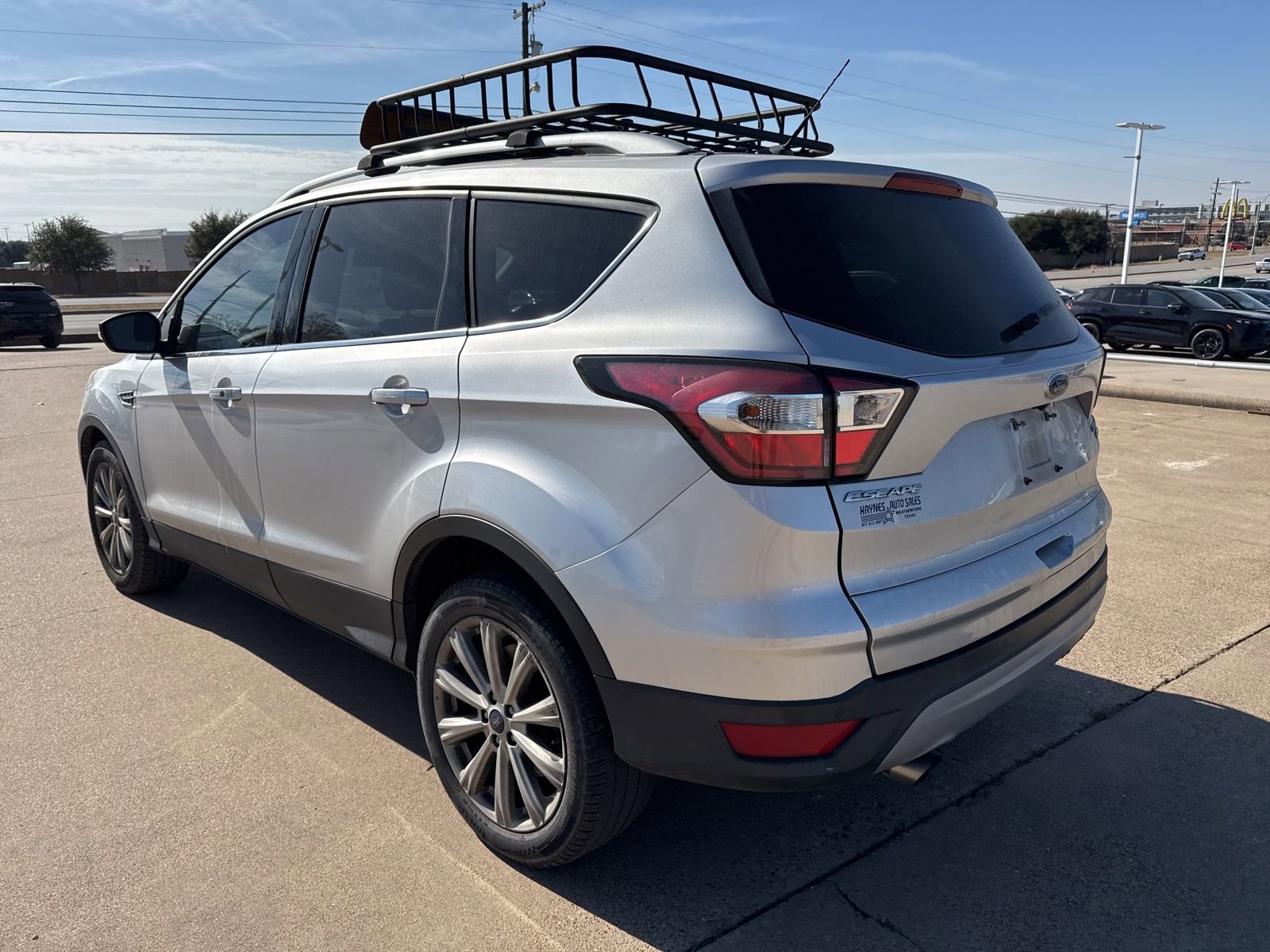 Used 2017 Ford Escape Titanium image 4