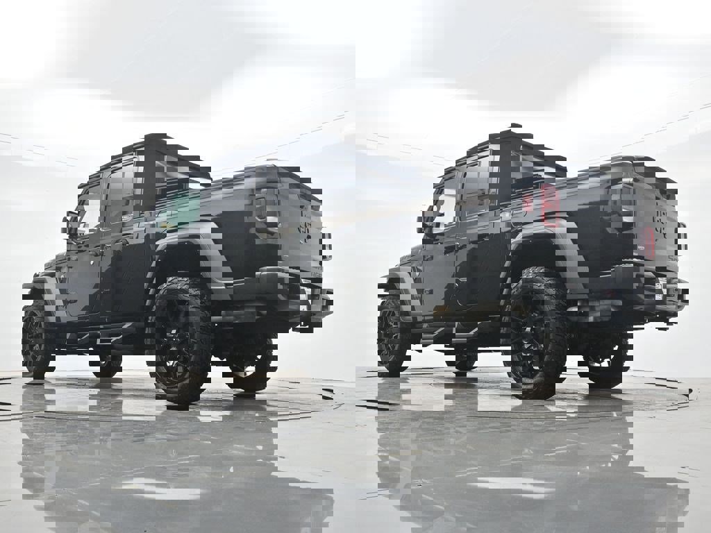 Used 2023 Jeep Gladiator Sport AWD/4WD image 30