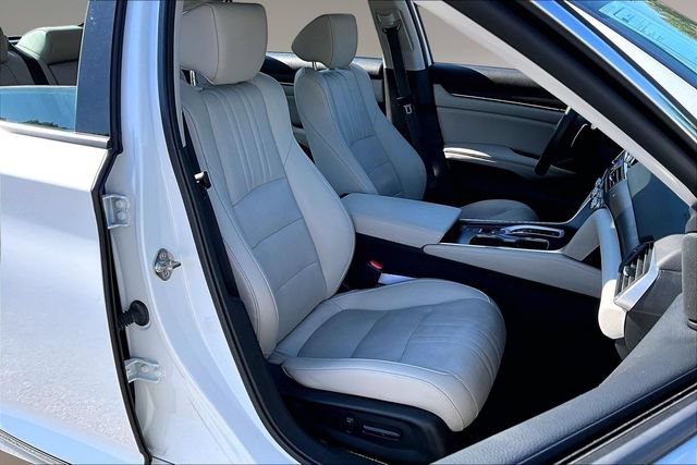 Used 2019 Honda Accord Touring image 23