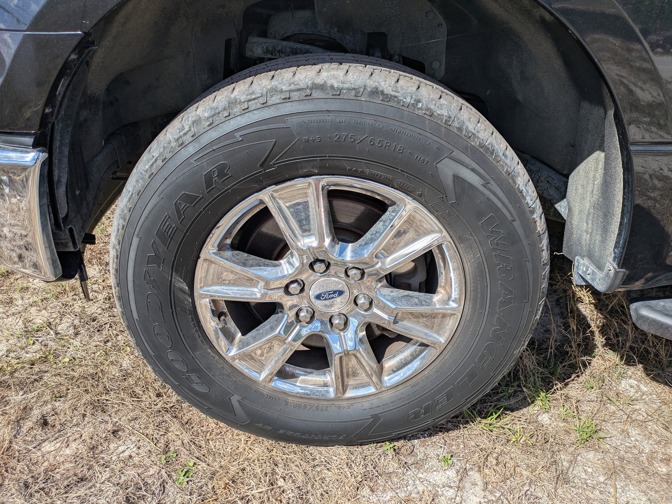 Used 2015 Ford F150 XLT w/ Equipment Group 302A Luxury image 11