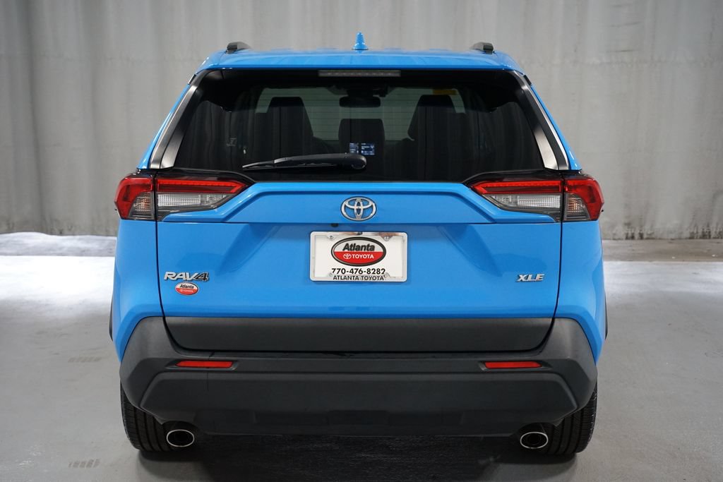 Used 2021 Toyota RAV4 XLE Premium FWD image 7