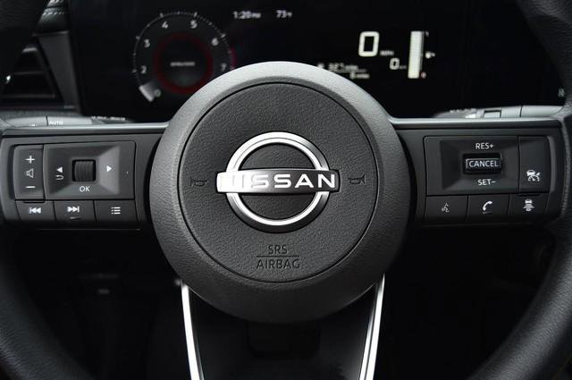 New 2026 Nissan Kicks SV w/ SV Premium Package image 17