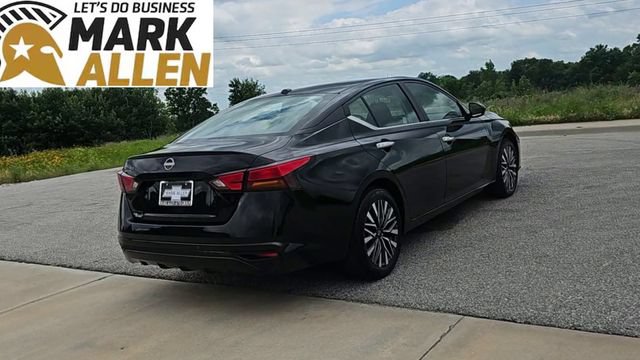 Used 2025 Nissan Altima 2.5 SV FWD image 8