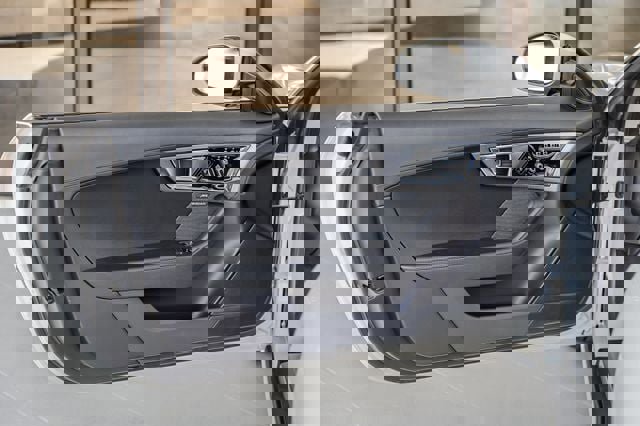 Used 2014 Jaguar F-TYPE Convertible image 49