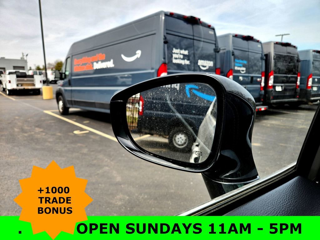 New 2025 Chrysler Pacifica Select image 10