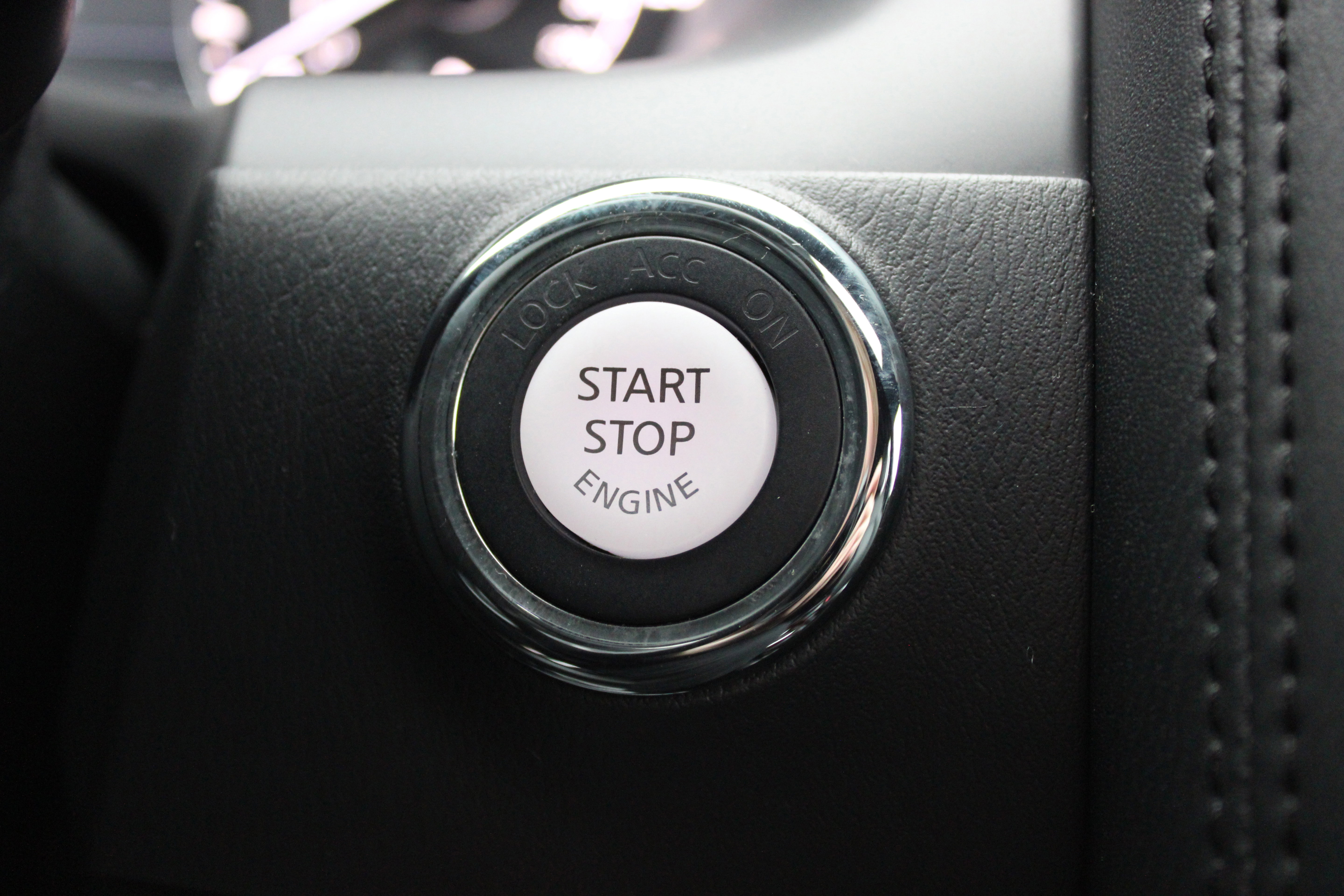 Certified 2024 Nissan Armada SL w/ Midnight Edition Package image 20