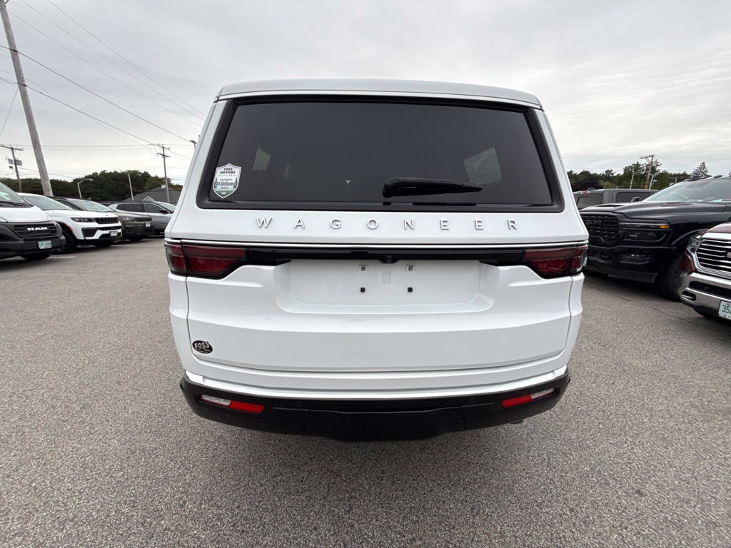 Certified 2025 Jeep Wagoneer 4WD image 4