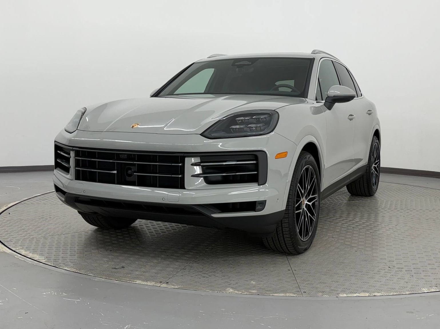 New 2026 Porsche Cayenne AWD/4WD image 1