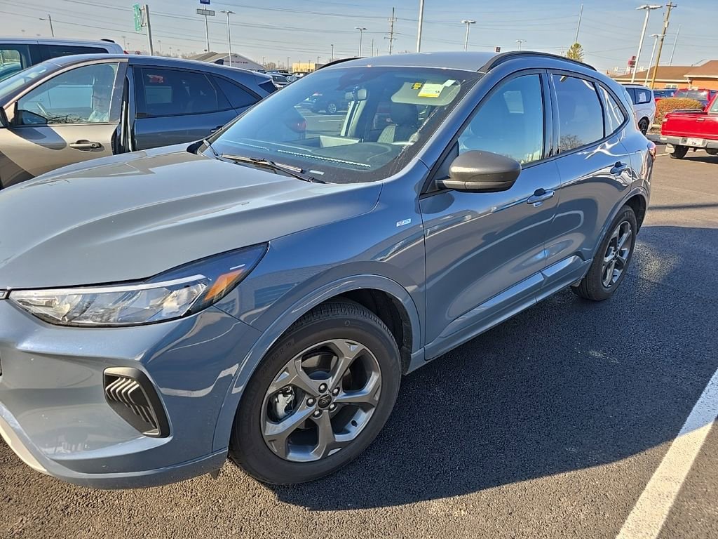 Used 2024 Ford Escape ST-Line w/ Tech Pack #1 image 1