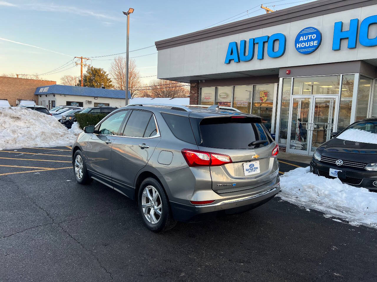 Used 2019 Chevrolet Equinox Premier FWD image 13