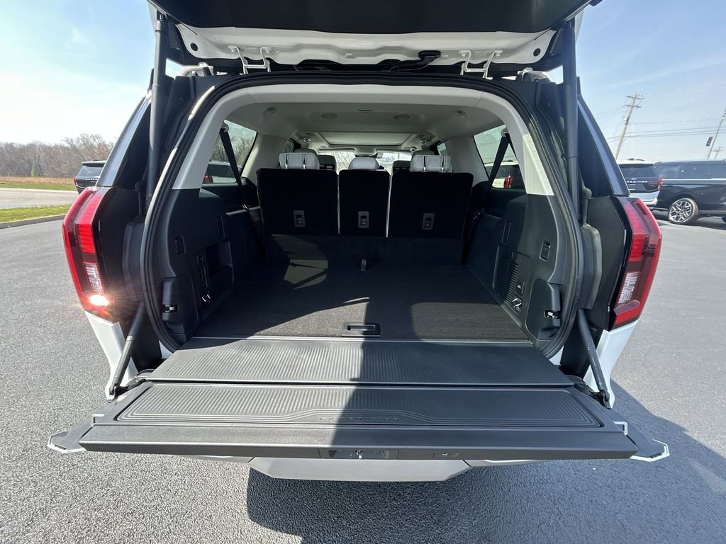 New 2026 Ford Expedition Max Platinum image 31