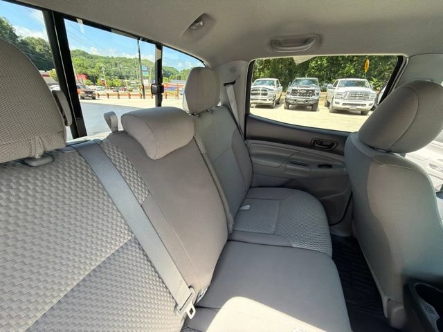 Used 2015 Toyota Tacoma PreRunner w/ SR5 Package RWD image 81