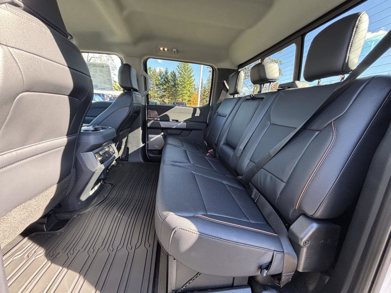 New 2026 Ford F350 Lariat w/ Black Appearance Package image 15