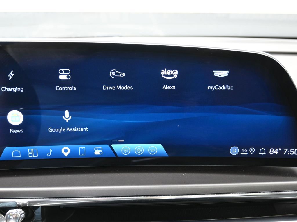Used 2024 Cadillac Lyriq Tech RWD image 25