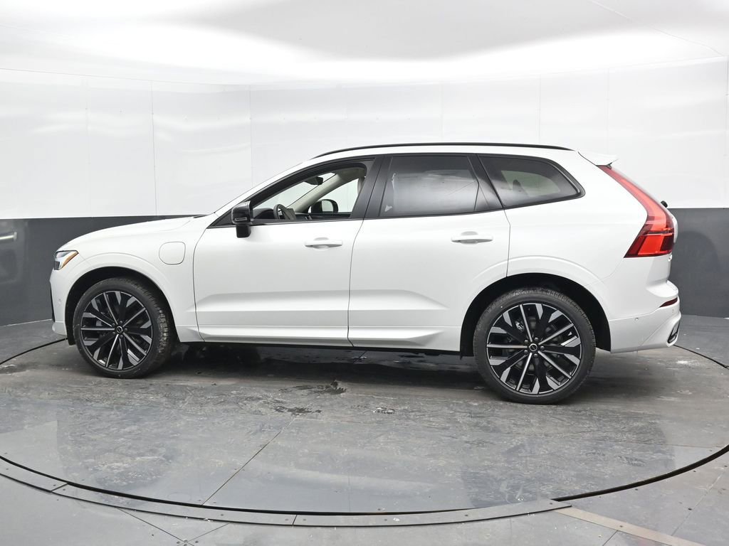New 2026 Volvo XC60 T8 Ultra w/ Climate Package image 7