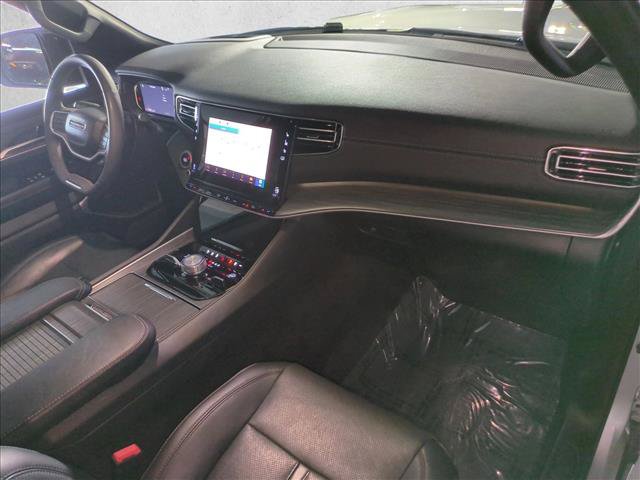 Used 2024 Jeep Wagoneer Series III AWD/4WD image 22