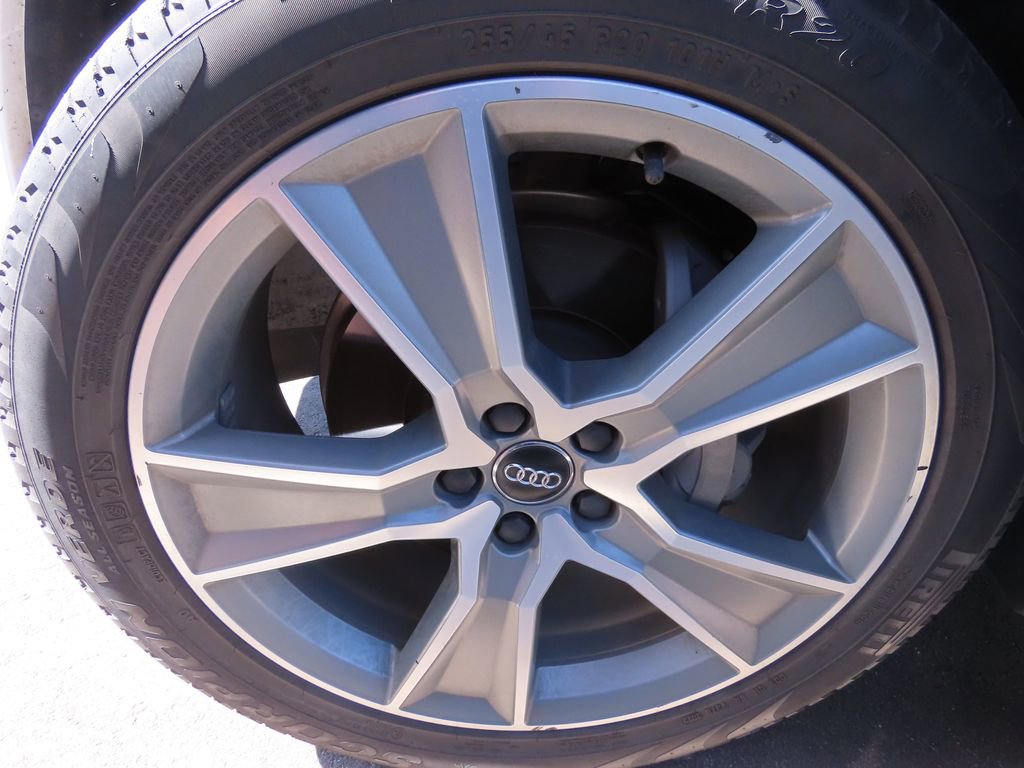 Used 2019 Audi Q5 2.0T Premium Plus image 15