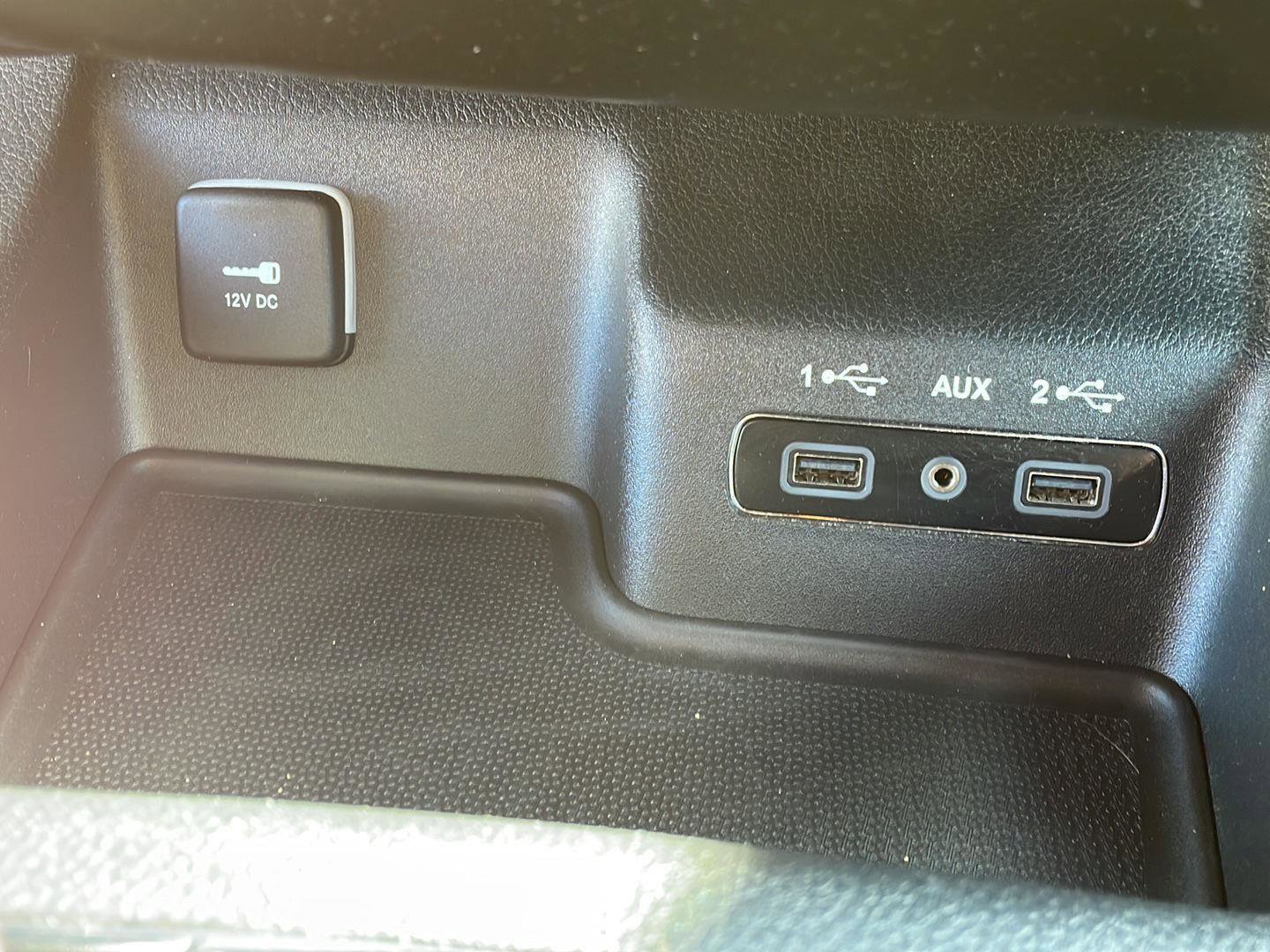Used 2018 Dodge Durango R/T w/ Blacktop Package AWD/4WD image 23