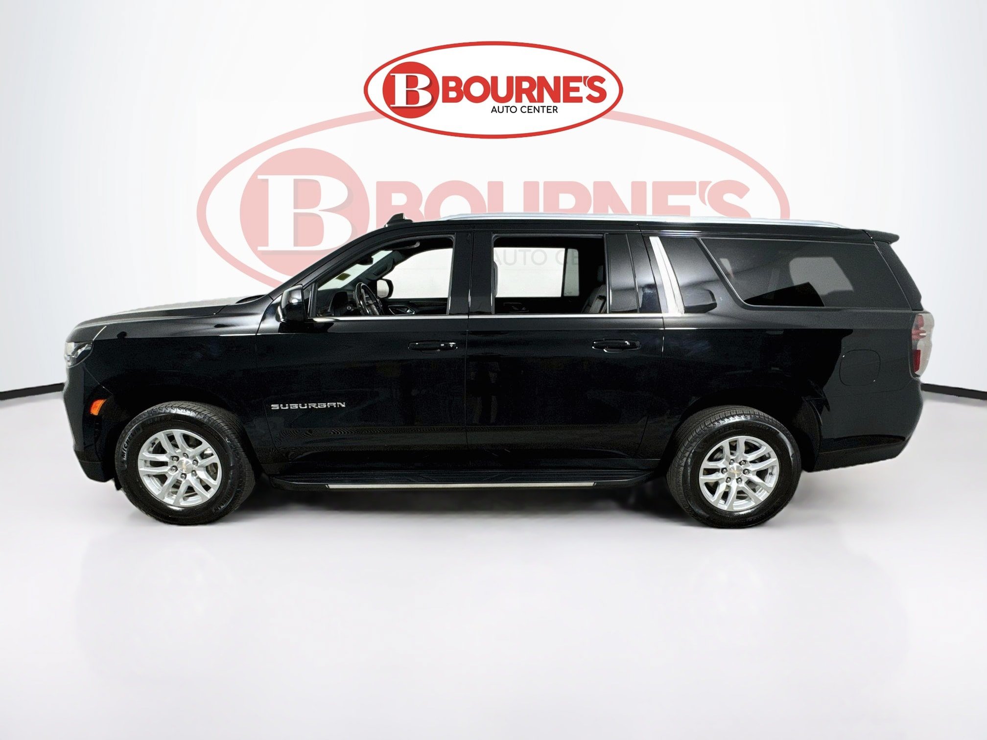 Used 2023 Chevrolet Suburban LS AWD/4WD image 5