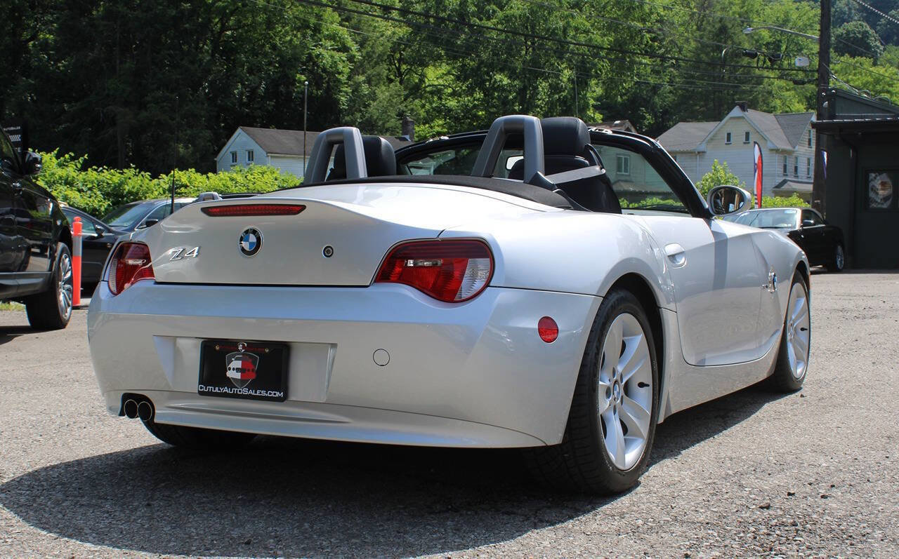 Used 2006 BMW Z4 3.0i RWD image 9
