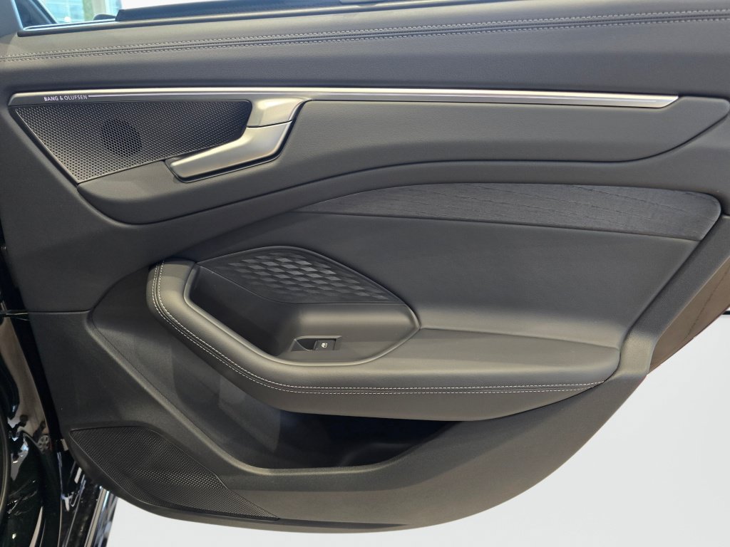New 2026 Audi A6 Premium Plus AWD/4WD image 31