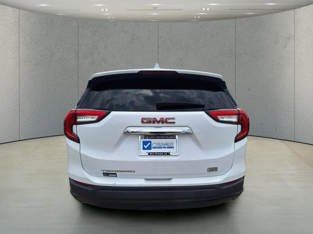 Used 2024 GMC Terrain SLE FWD image 4