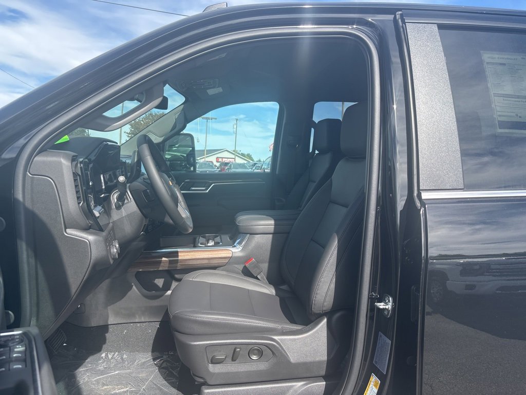 New 2026 Chevrolet Silverado 2500 LT w/ Z71 Chrome Sport Edition image 8