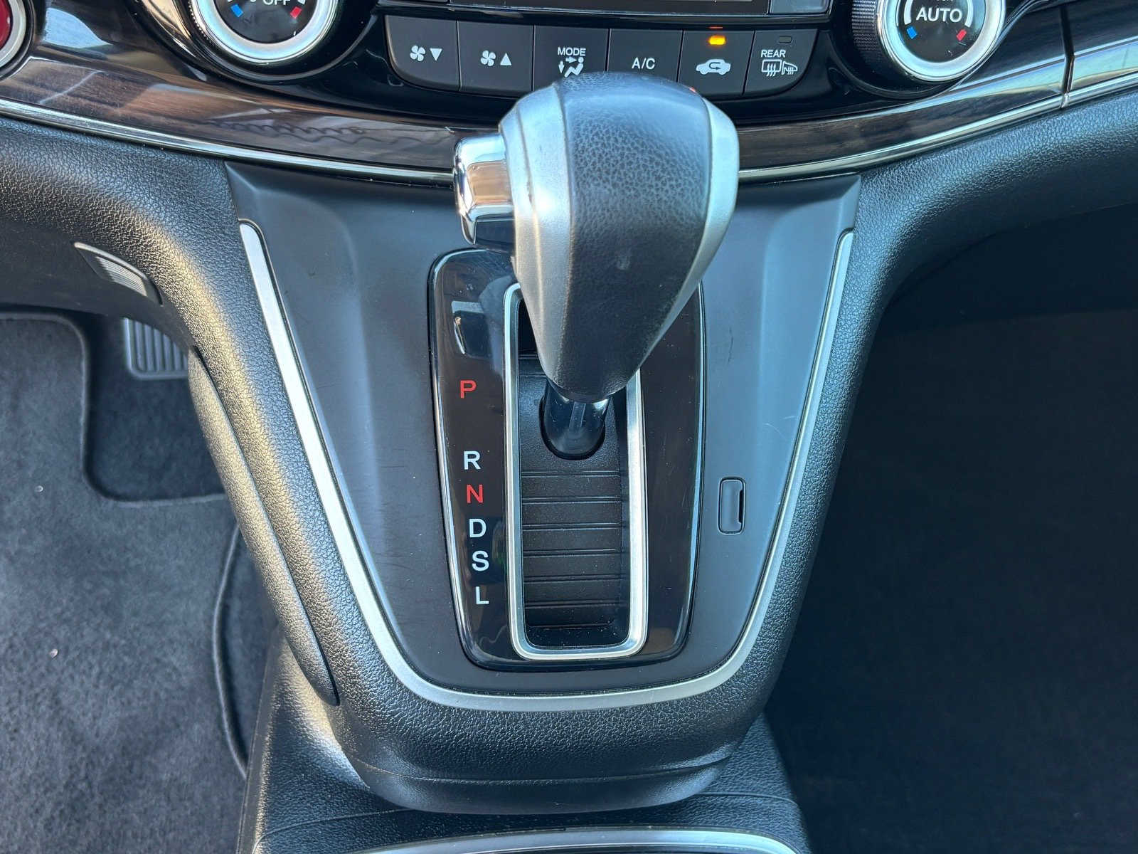 Used 2015 Honda CR-V Touring image 16