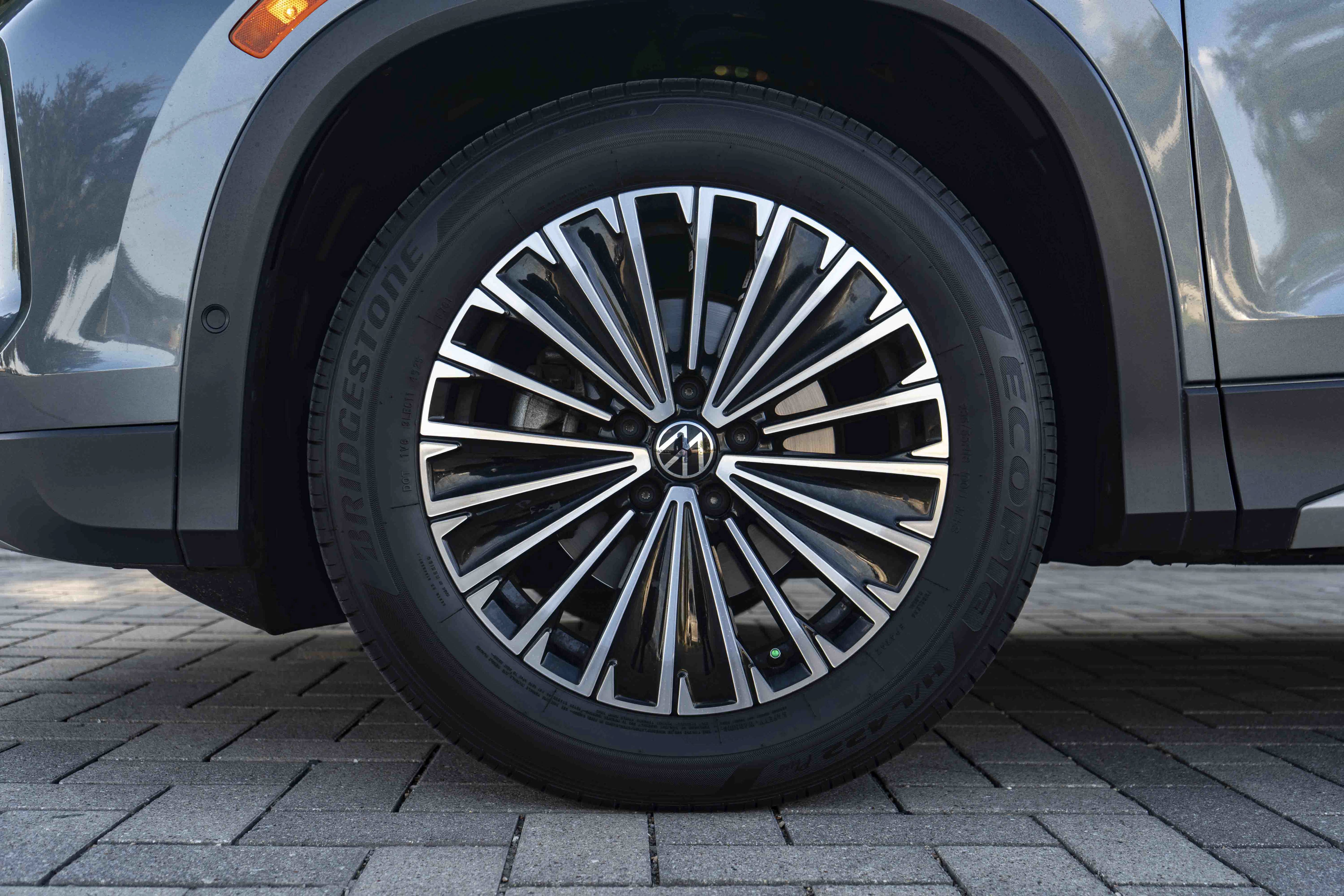 Certified 2026 Volkswagen Tiguan S FWD image 13