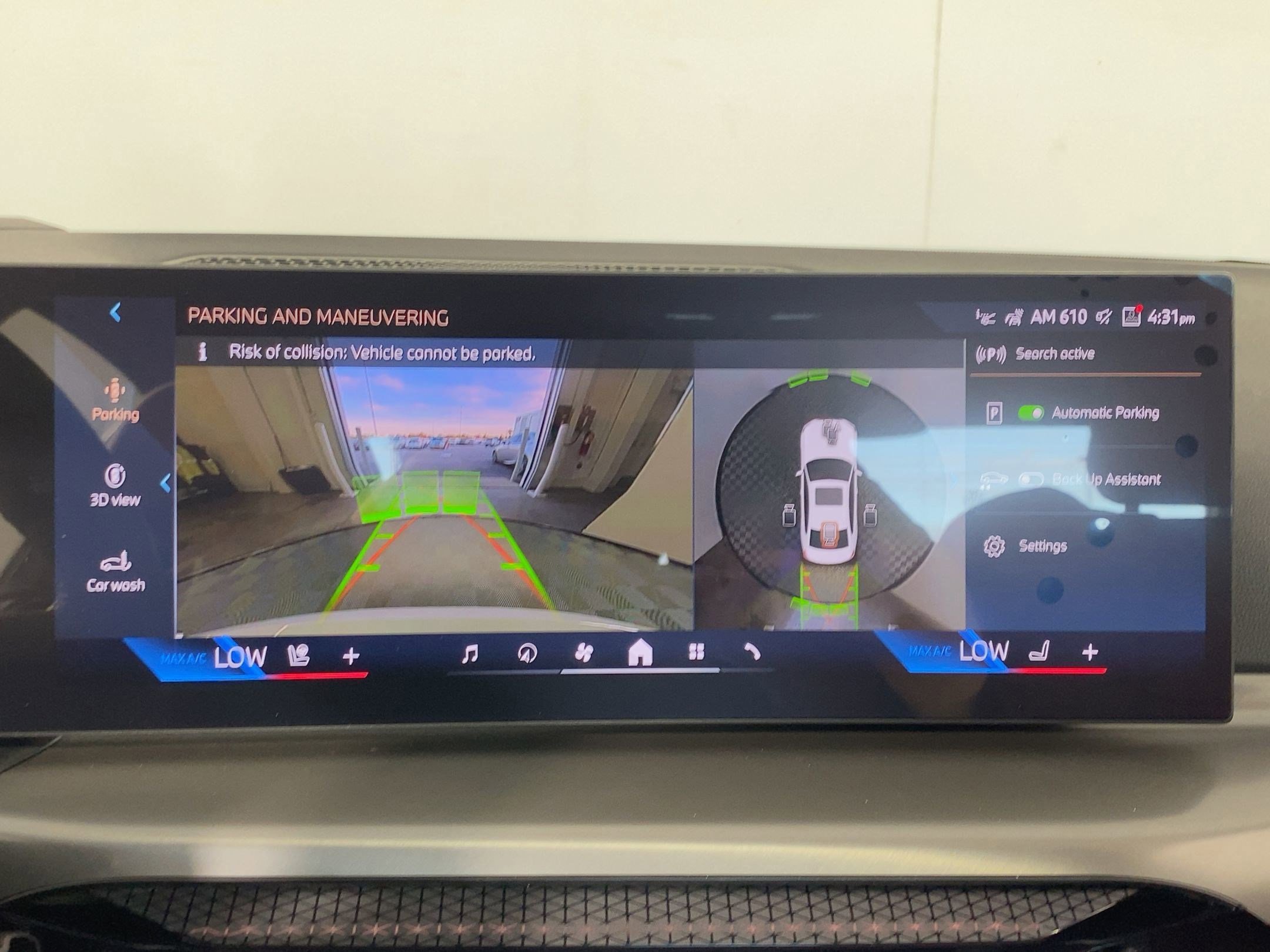 Used 2026 BMW 330i Sedan w/ M Sport Package image 23