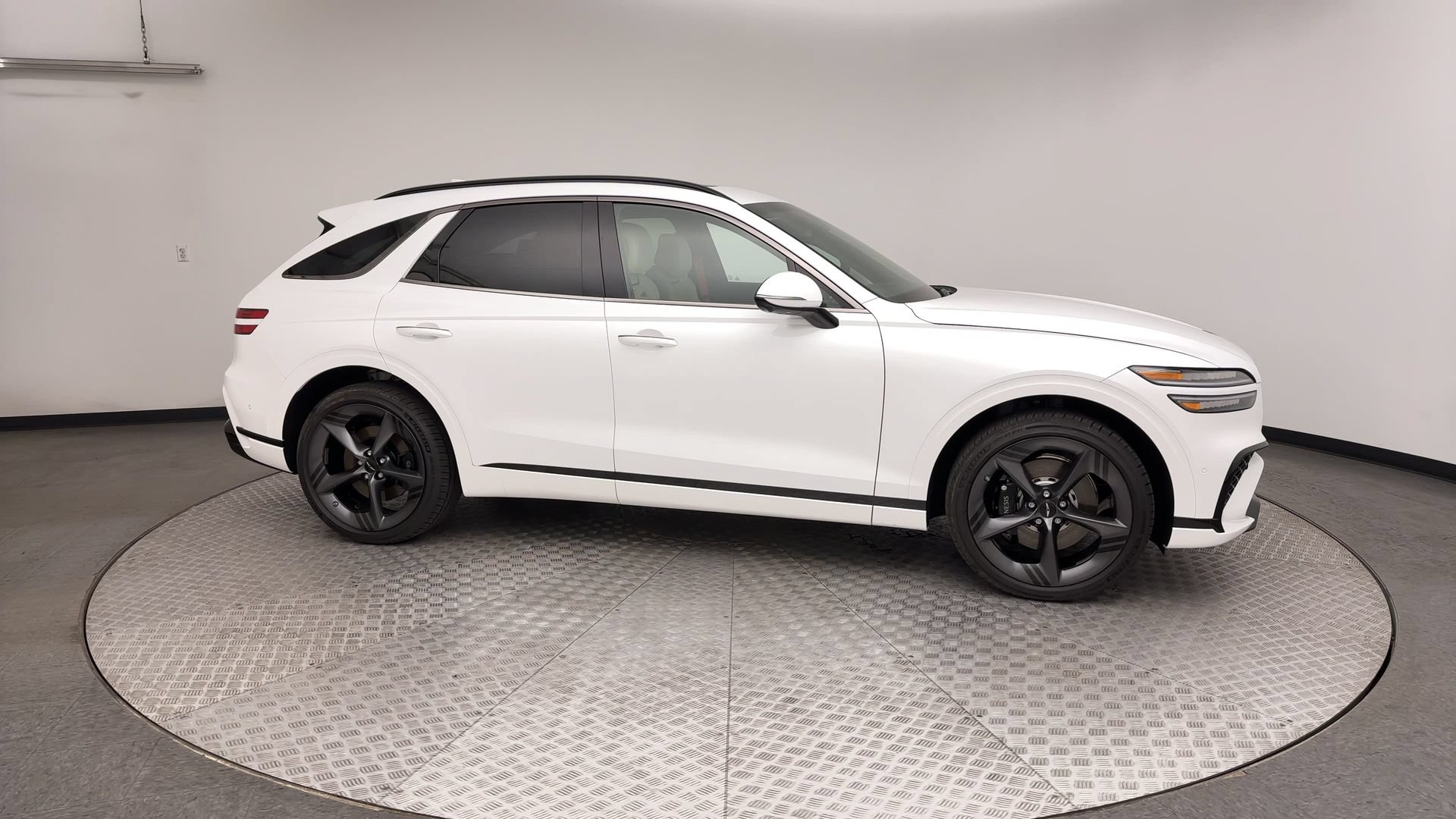 Certified 2026 Genesis GV70 3.5T Sport Prestige AWD/4WD image 9