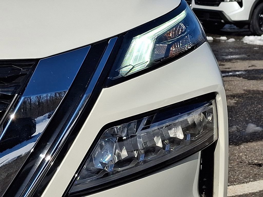 Certified 2023 Nissan Rogue SV AWD/4WD image 10