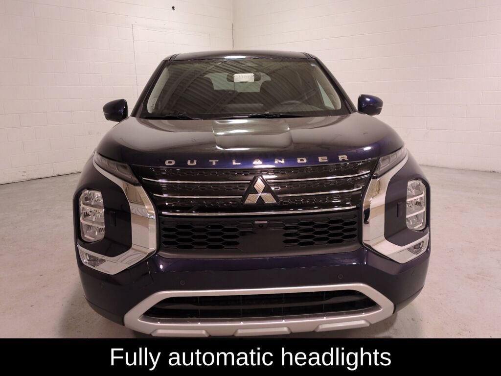 New 2025 Mitsubishi Outlander SE AWD/4WD image 9