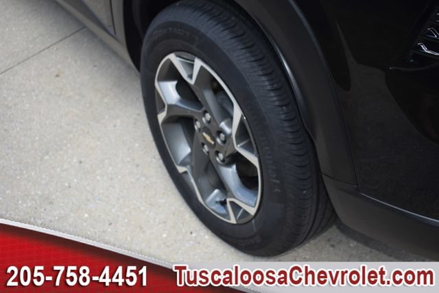 Certified 2024 Chevrolet Trax LT w/ Driver Confidence Package FWD image 16