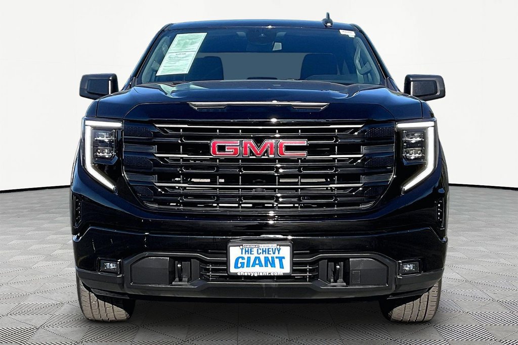 Used 2023 GMC Sierra 1500 Elevation AWD/4WD image 2