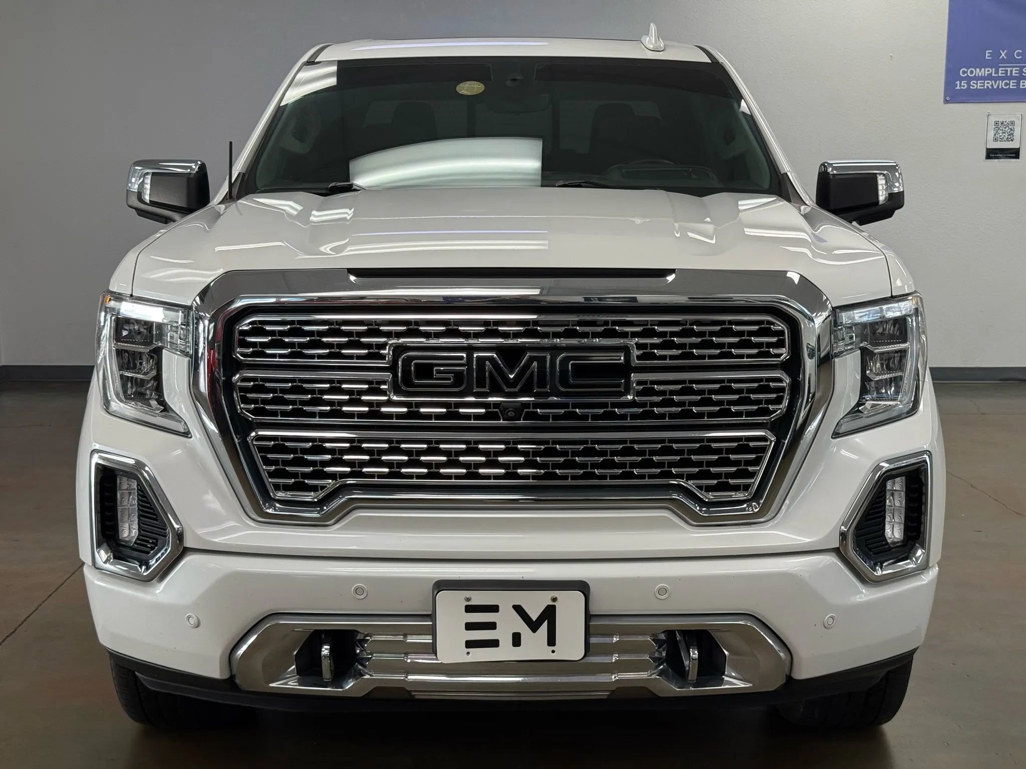 Used 2019 GMC Sierra 1500 Denali w/ Denali Ultimate Package AWD/4WD image 3