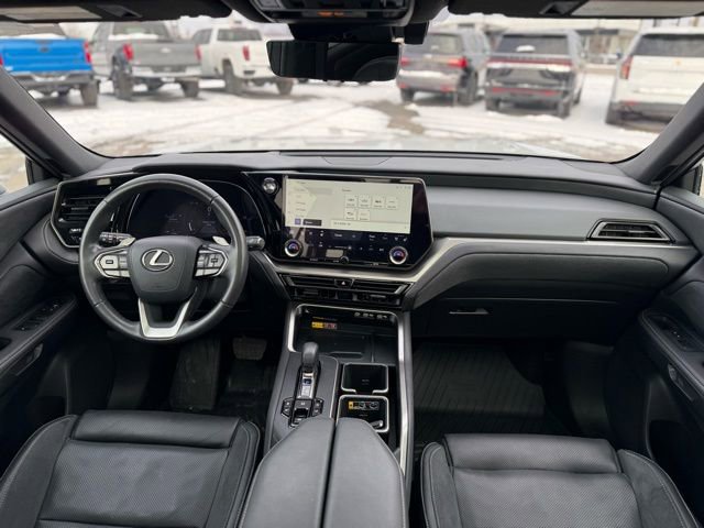 Used 2024 Lexus TX 350 AWD image 3