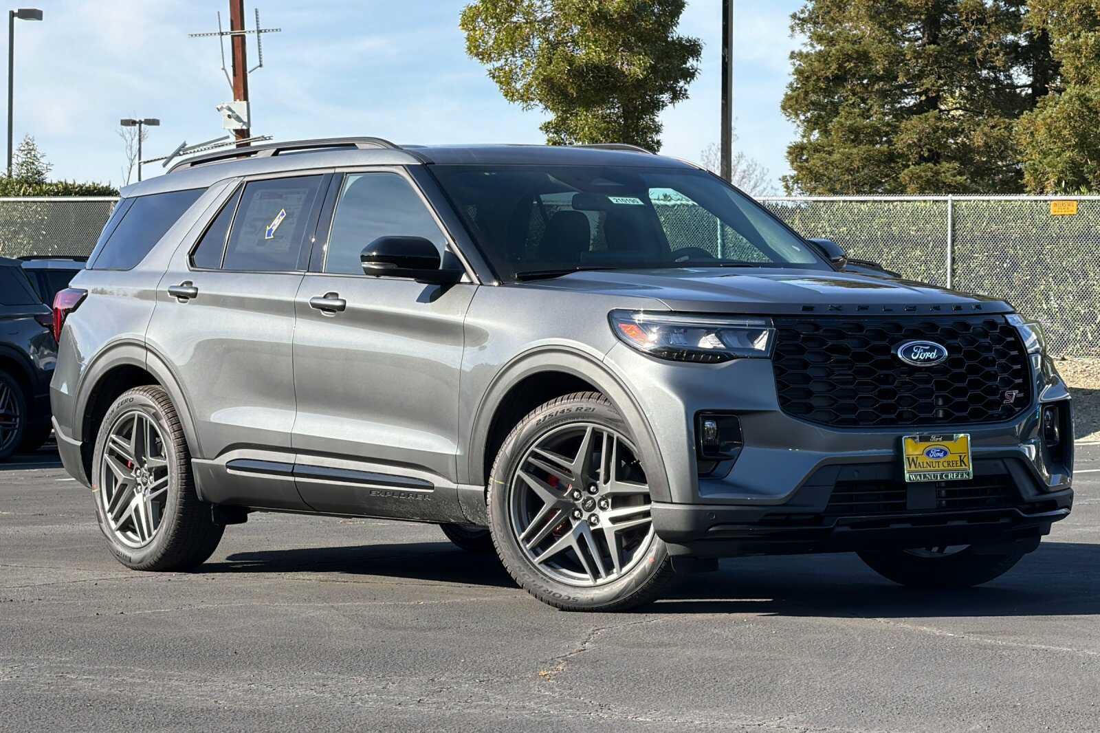 New 2026 Ford Explorer ST w/ Sun And Sound Package AWD/4WD image 2