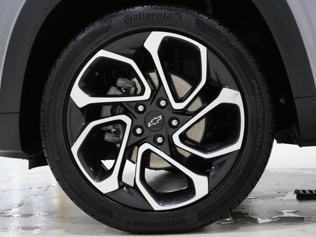 Used 2024 Chevrolet Trax RS w/ Driver Confidence Package FWD image 9