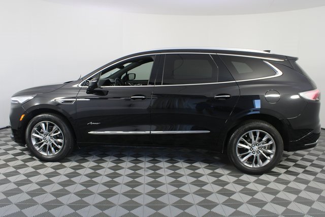 Used 2023 Buick Enclave Avenir w/ Avenir Technology Package image 25