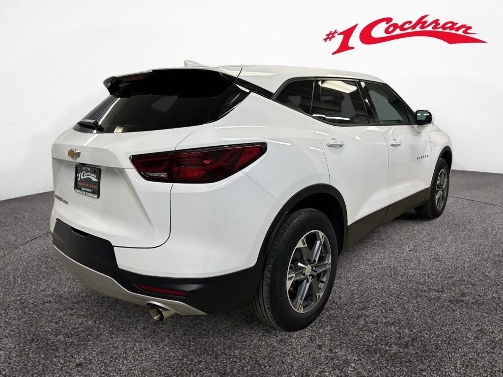 Used 2025 Chevrolet Blazer LT AWD/4WD image 27