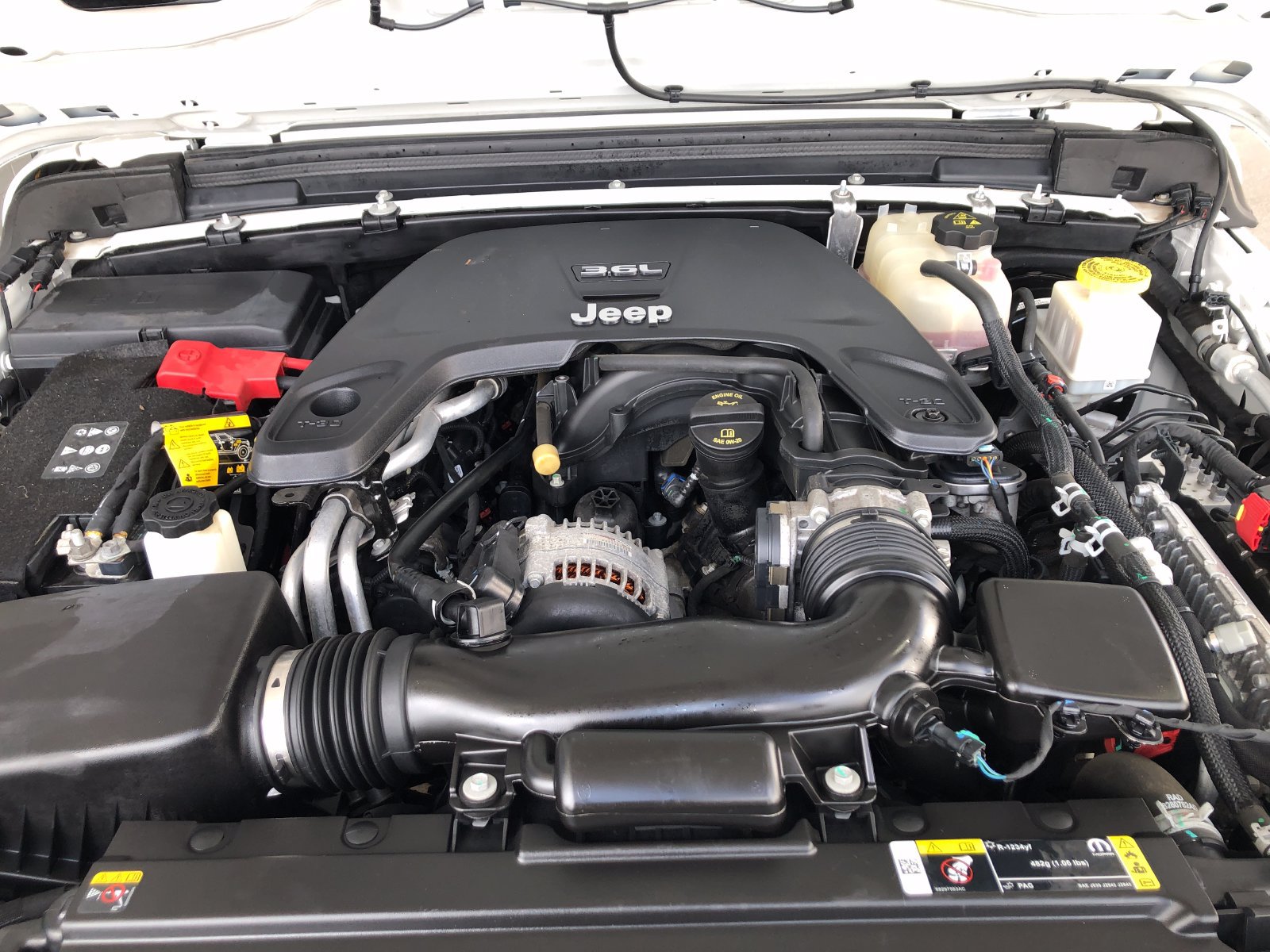 Used 2021 Jeep Gladiator Sport AWD/4WD image 3