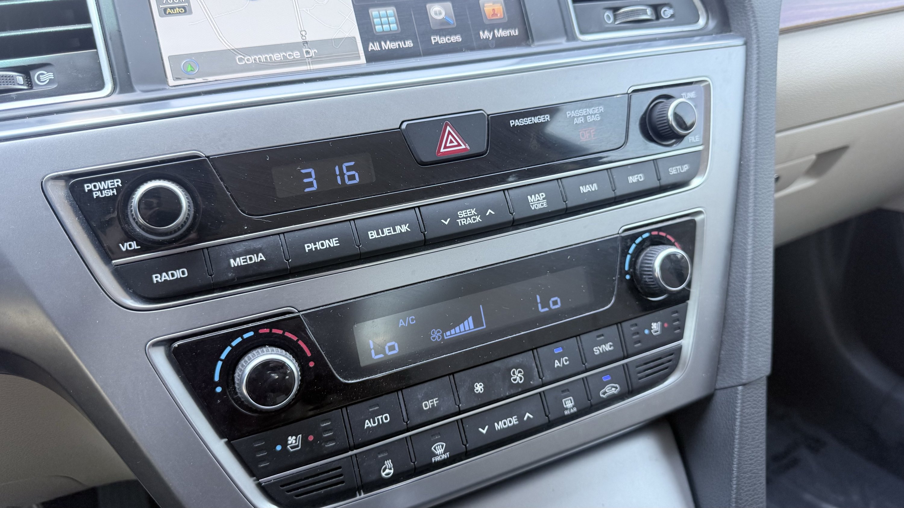 Used 2015 Hyundai Sonata Limited w/ Option Group 05 FWD image 54