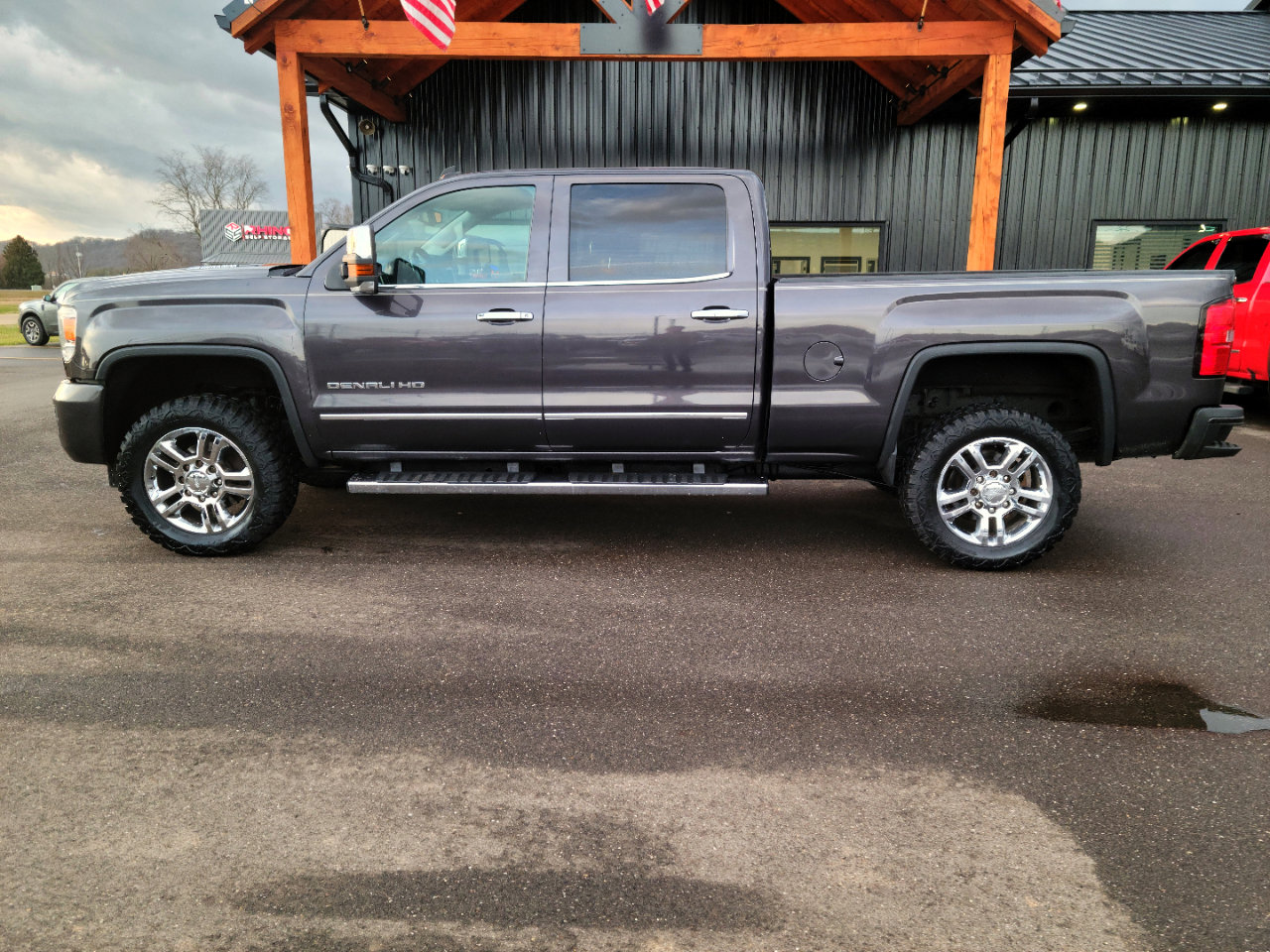 Used 2015 GMC Sierra 2500 Denali w/ Duramax Plus Package image 23