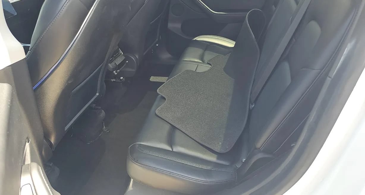 Used 2021 Tesla Model Y Long Range AWD/4WD image 6