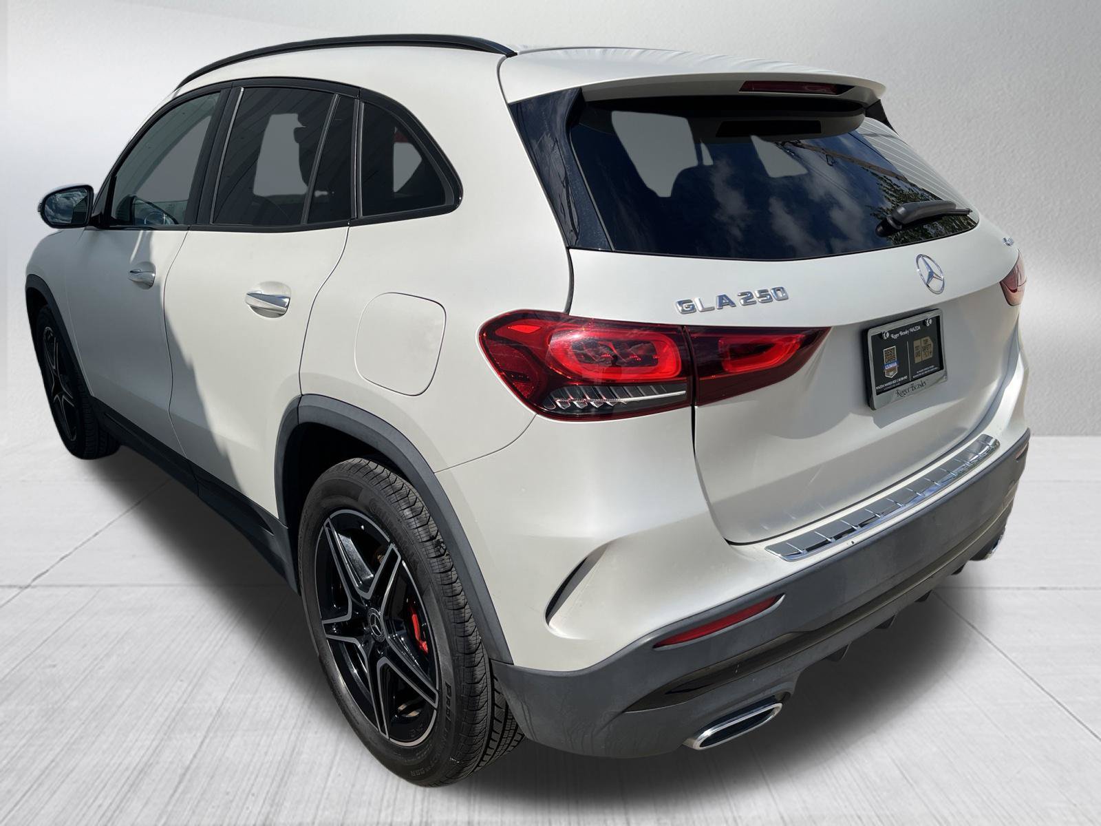 Used 2022 Mercedes-Benz GLA 250 4MATIC image 6