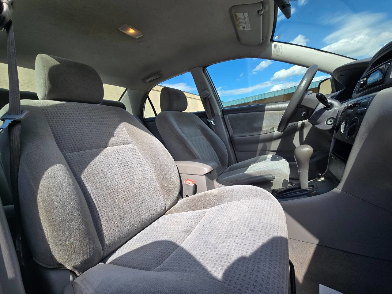 Used 2005 Toyota Corolla CE FWD image 27
