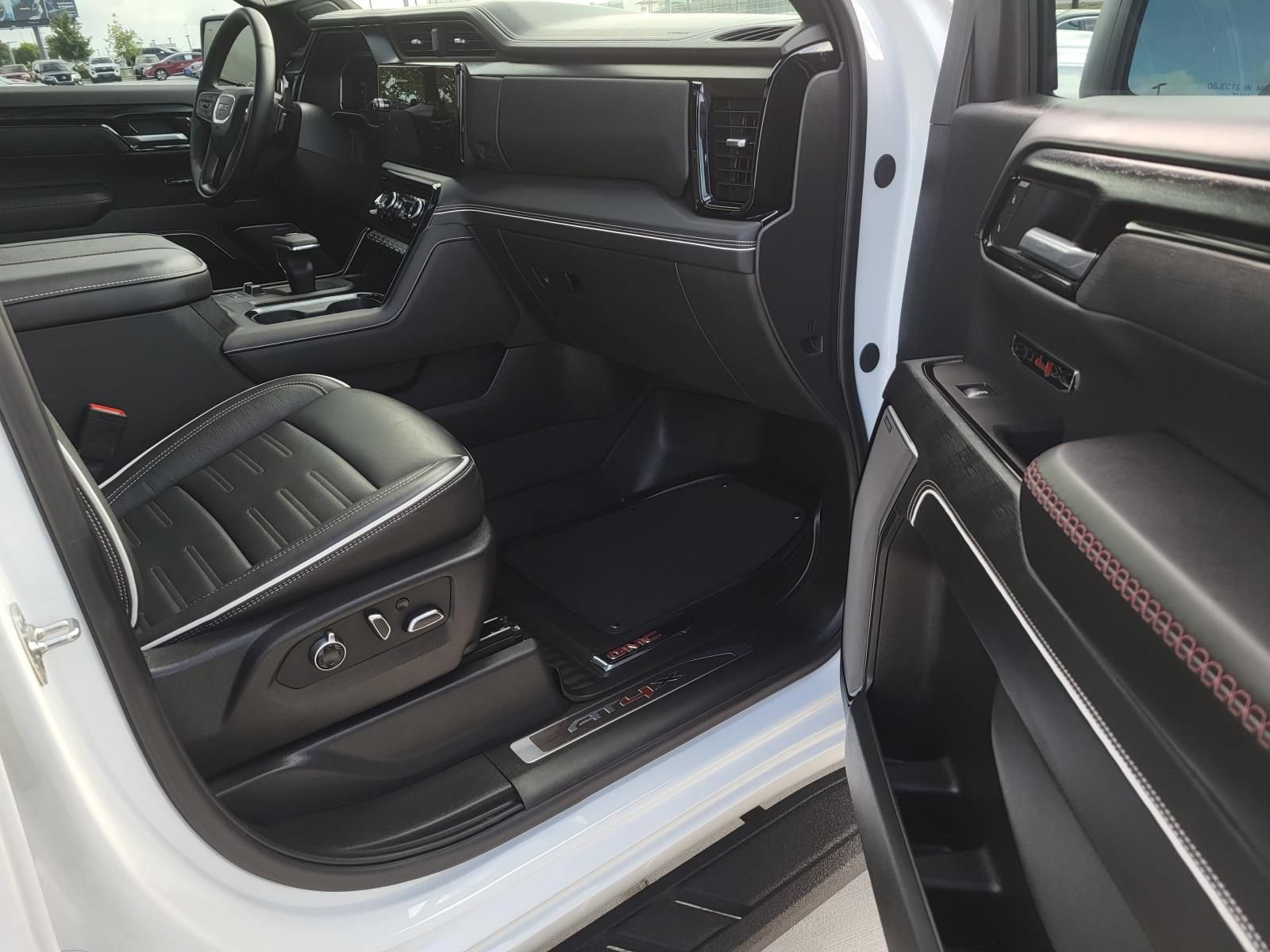 Used 2026 GMC Sierra 1500 AT4X AWD/4WD image 9