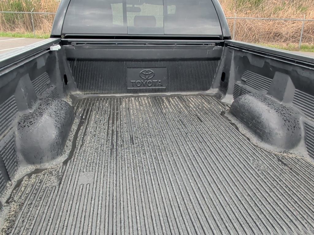 Used 2012 Toyota Tundra Limited w/ TRD Off-Road Pkg image 27